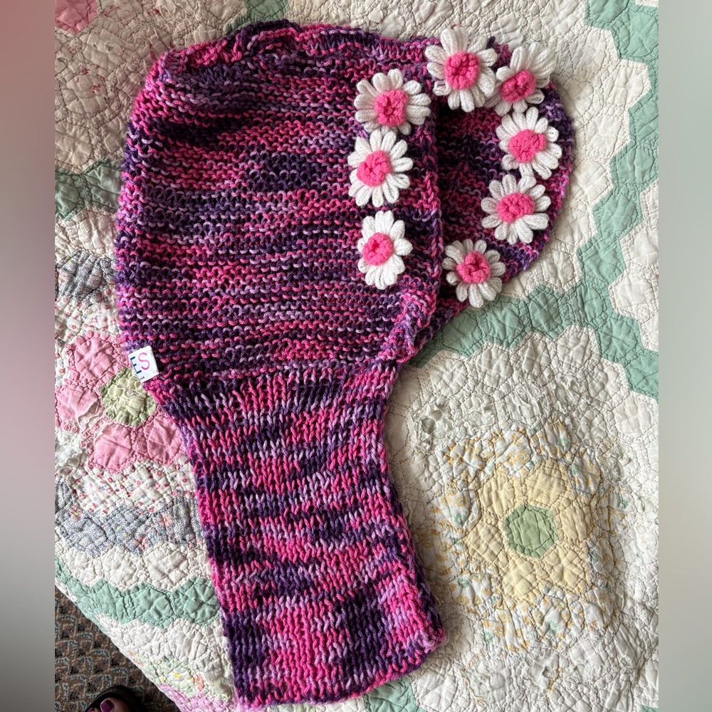The Series NY crochet hood/ snood with flowers